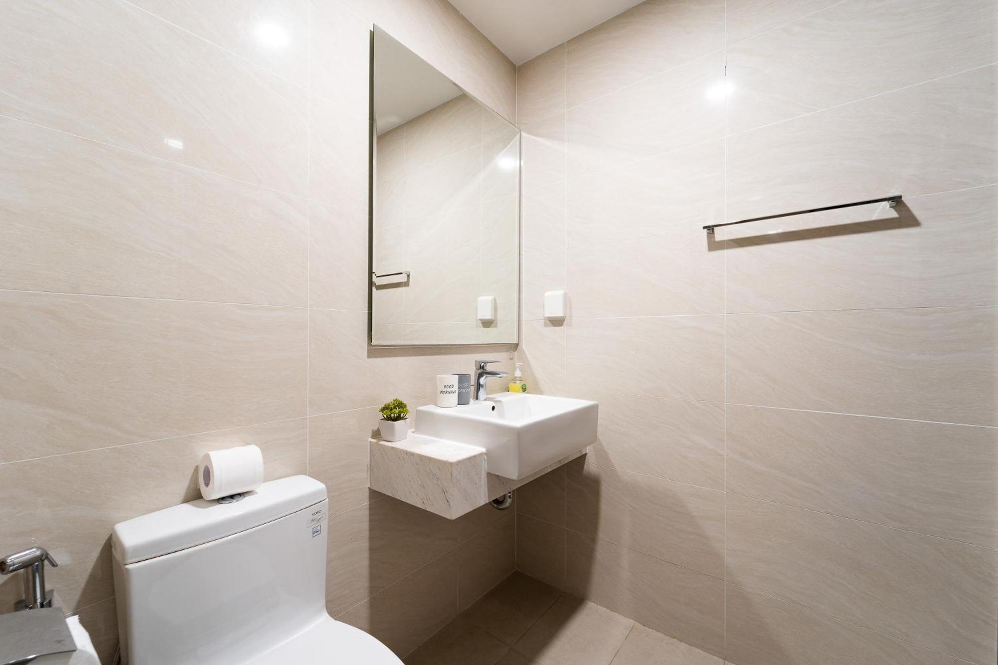 Saigon Royal - 1br Golden Hour In D4 - Hana Apartment Ho Chi Minh City